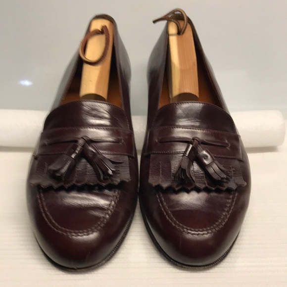 Salvatore Ferragamo Burgundy Tassel Loafer - Picture 2 of 9